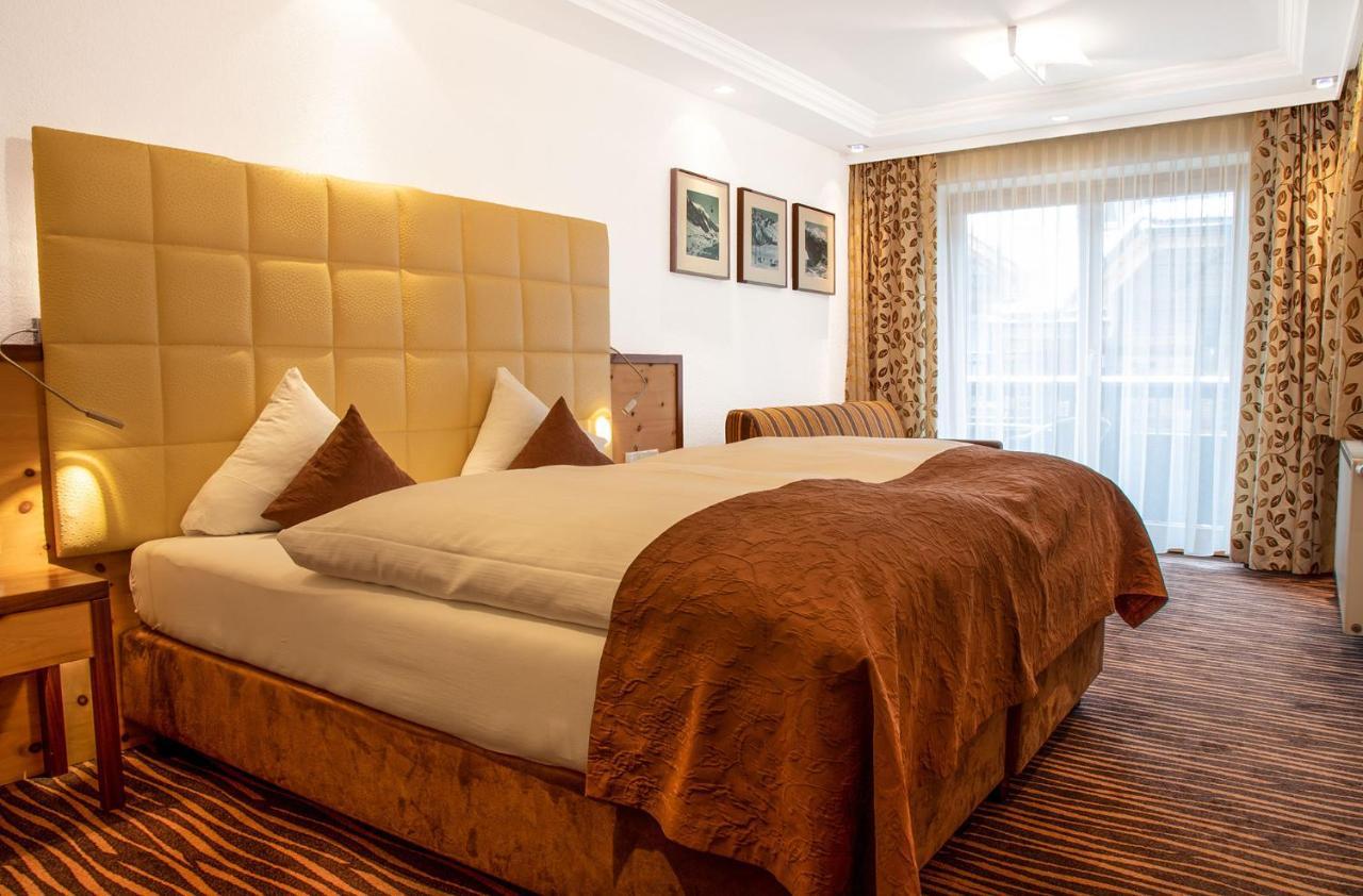 Superior Gourmethotel Yscla Hotel