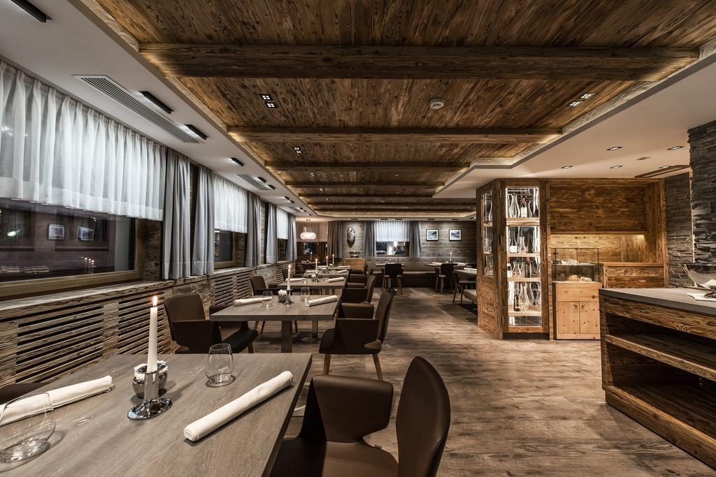 Hotel Superior Gourmethotel Yscla 4*